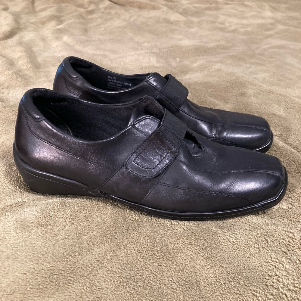 EUC Andrew Geller Leather Slip On Walking Shoes Black Size 9M